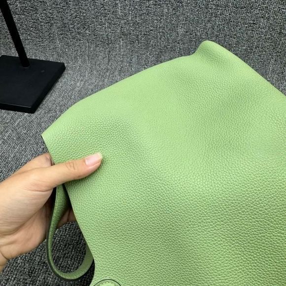 100% Authentic Hermes Picotin Green Leather Tote - Picture 3 of 16